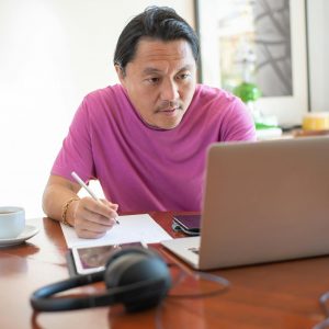 ¿Diploma de High School o GED? Diferencias y opciones en NJ