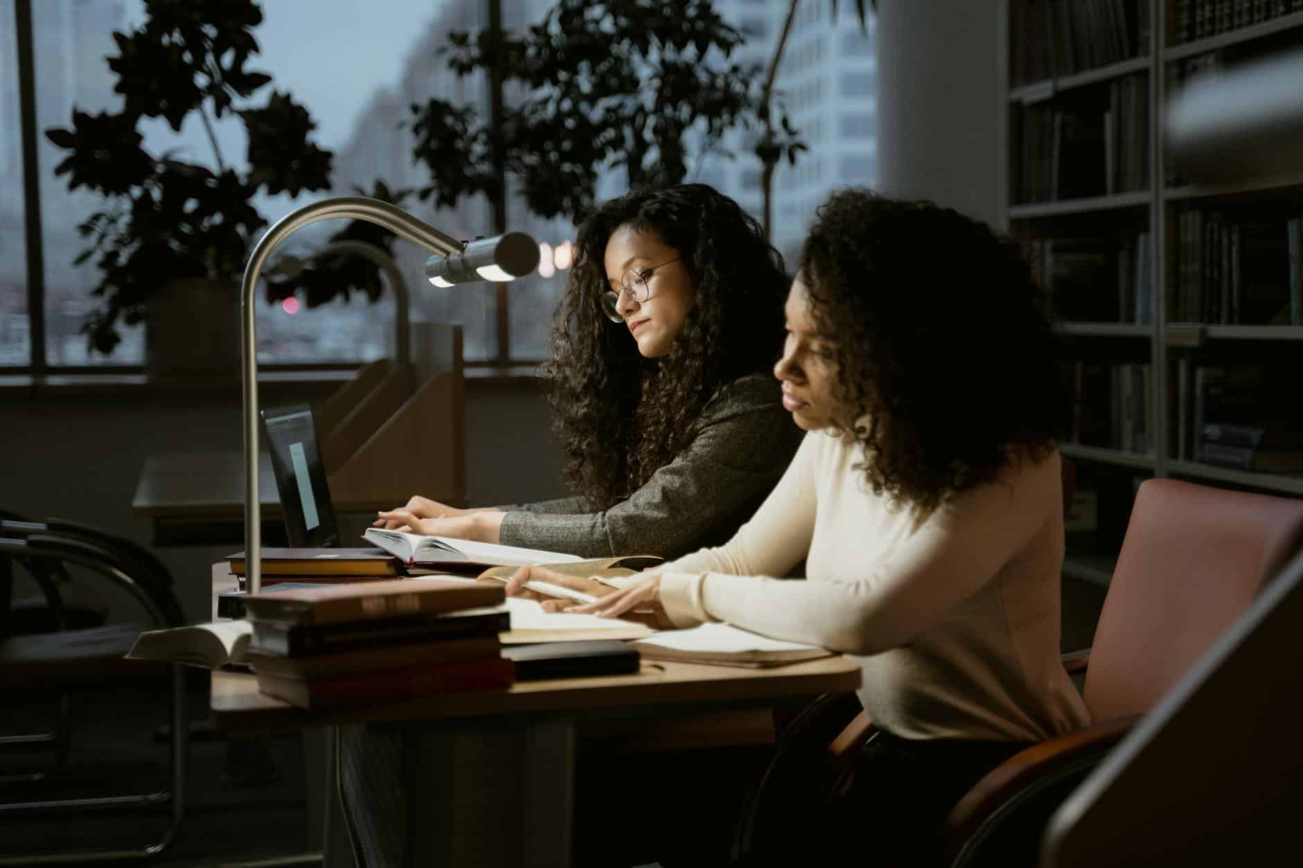 Licenciatura para Adultos Nueva Jersey: Clases Nocturnas en Newark