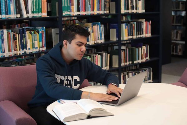 Ayuda financiera estudiantes adultos NJ: ¿Vale la pena en Passaic?