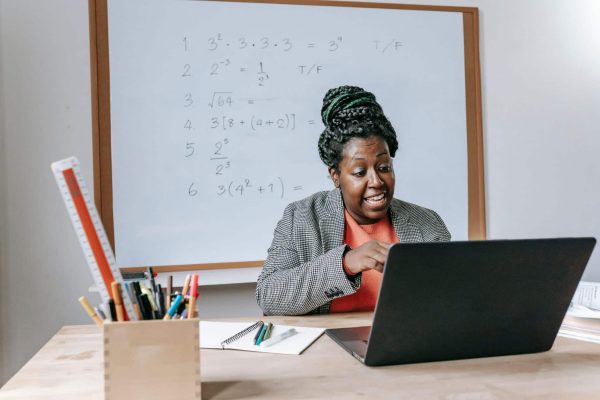 Certificación Asistente de Maestra NJ: ¿Cuánto Tiempo Toma en West New York?