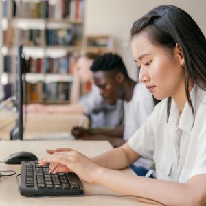 Colegio Comunitario en Línea para Adultos en Camden, NJ