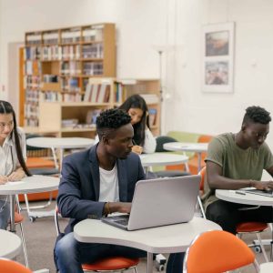 Sin Diploma: Licenciatura para Adultos en Clifton, NJ | HighSchoolEquivalent.com